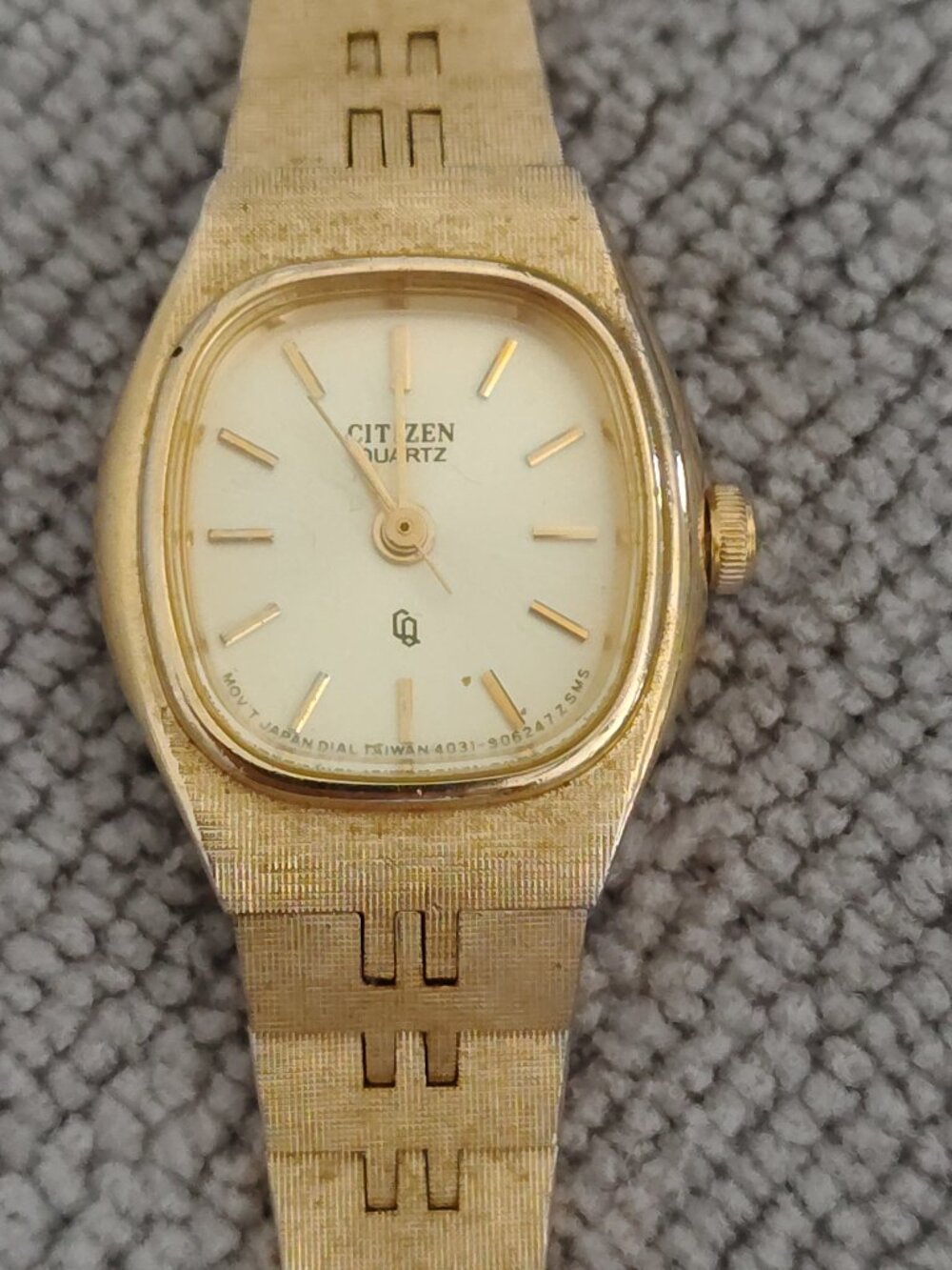 Vintage Citizen Quartz Watch Women's Gold Tone New Battery